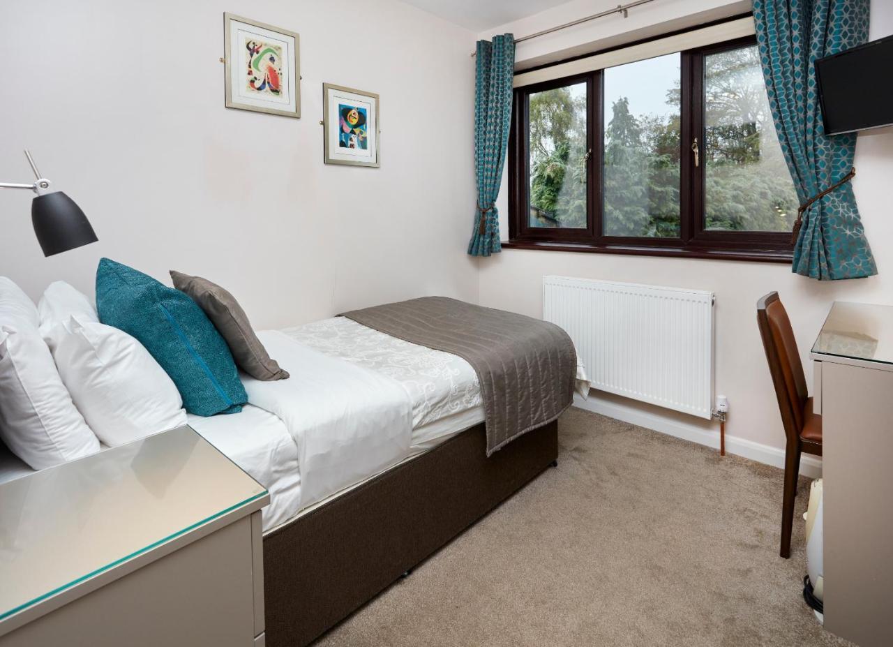 Conifers Guest House Oxford Esterno foto