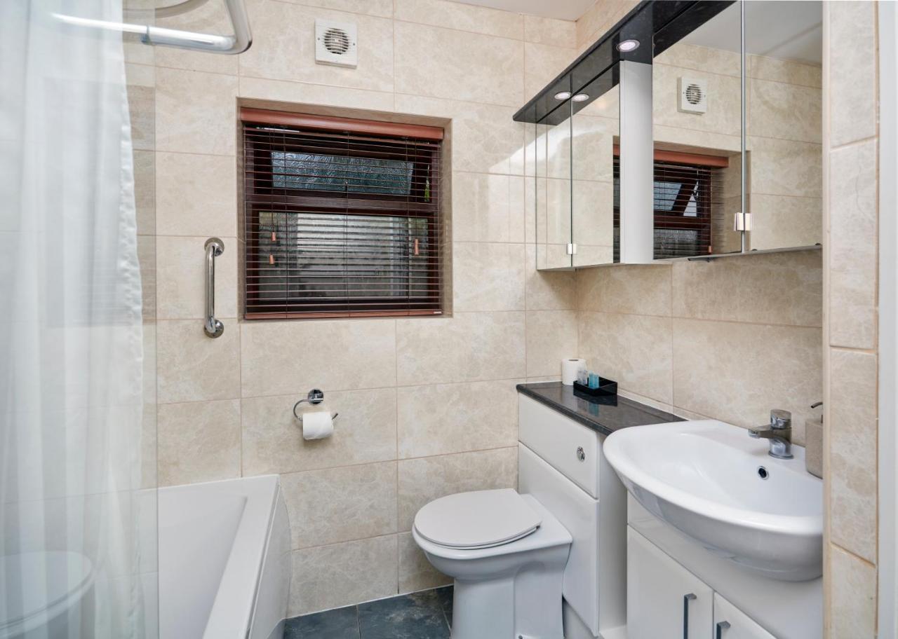 Conifers Guest House Oxford Esterno foto
