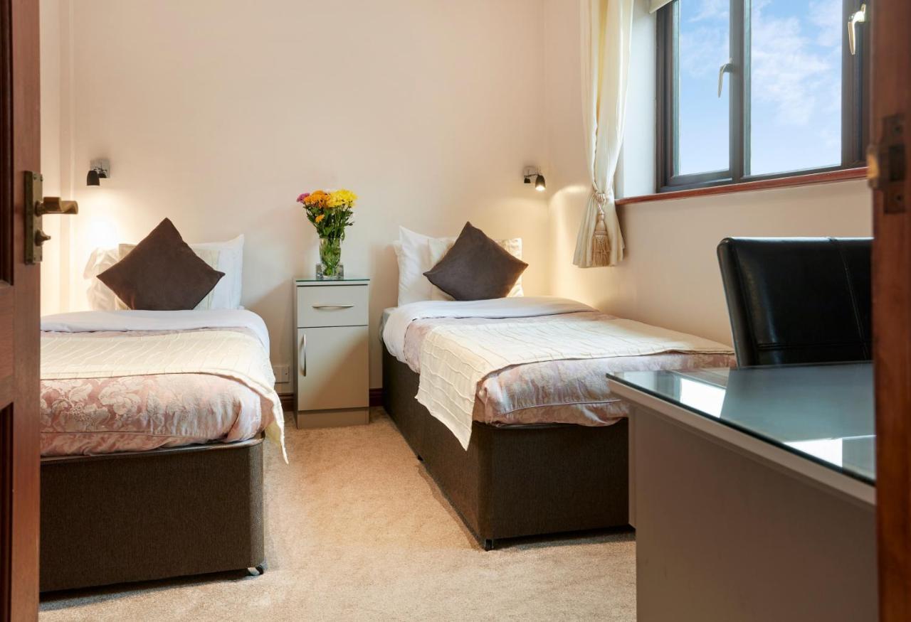 Conifers Guest House Oxford Esterno foto